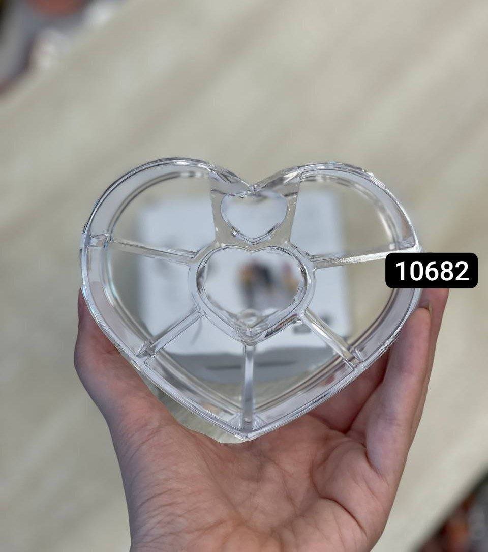 منظم ميك اب قلب