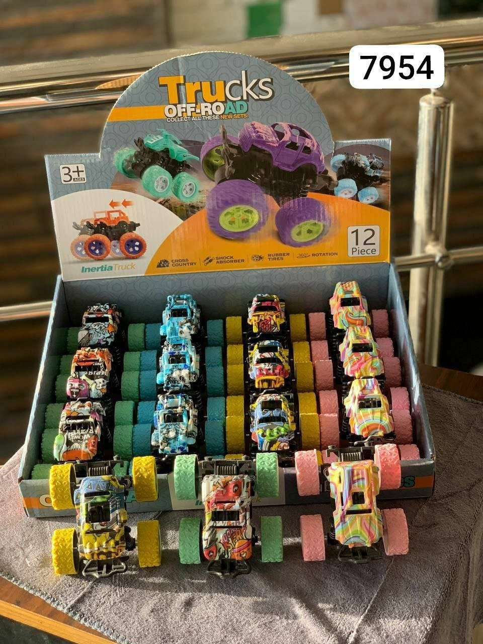 عربيه مشجره فريكشن 12*ستاند